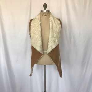 Double Zero Washable Faux Suede & Fur Vest Sz S